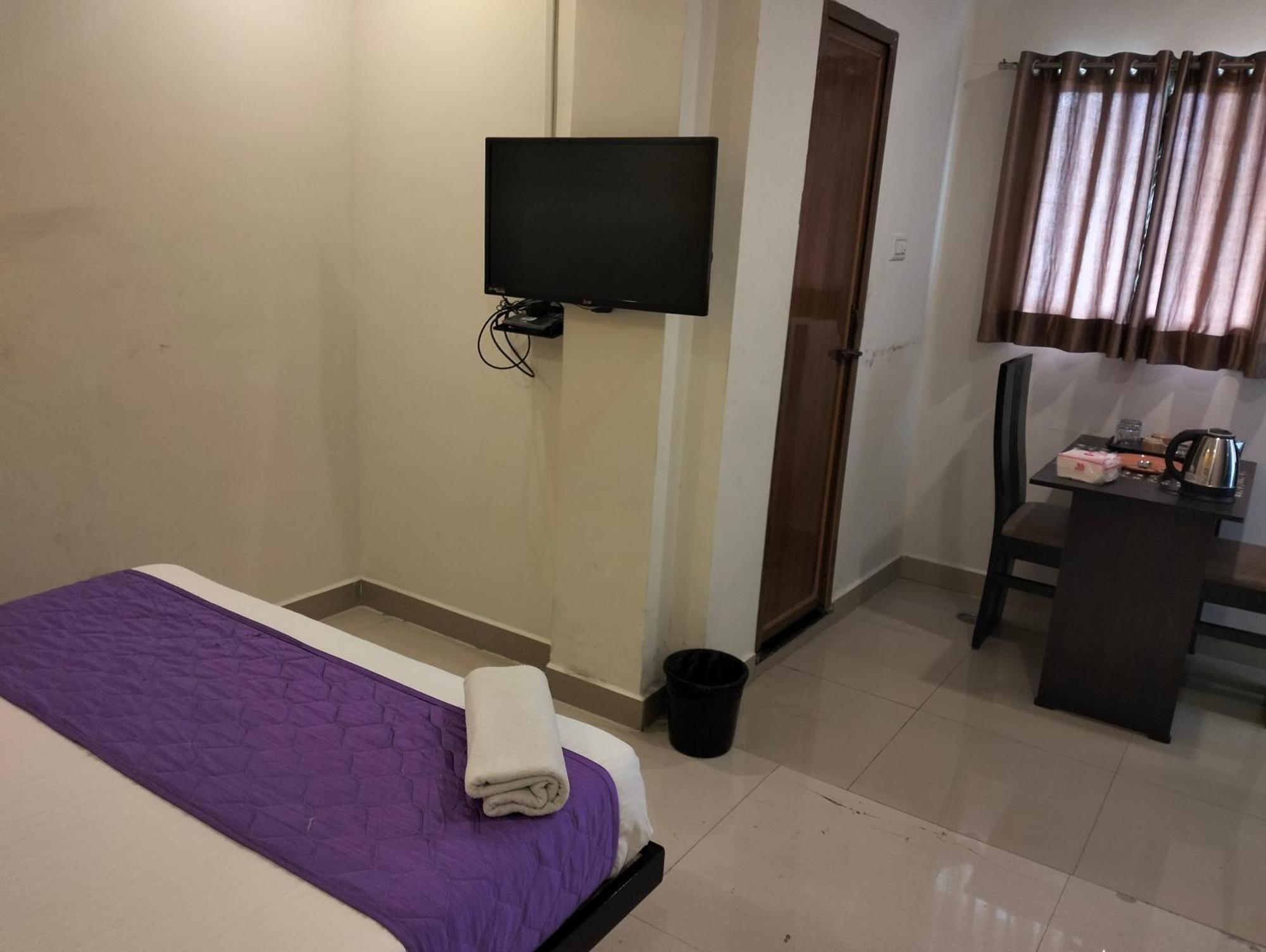 Hotel Sy Comforts Бангалор Экстерьер фото